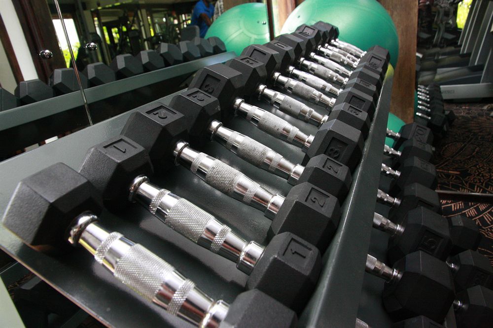 ホテル ザ ワーウィック フィジー コロレブ エクステリア 写真 Dumbbells