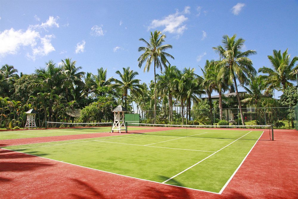 ホテル ザ ワーウィック フィジー コロレブ エクステリア 写真 Tennis court at the resort